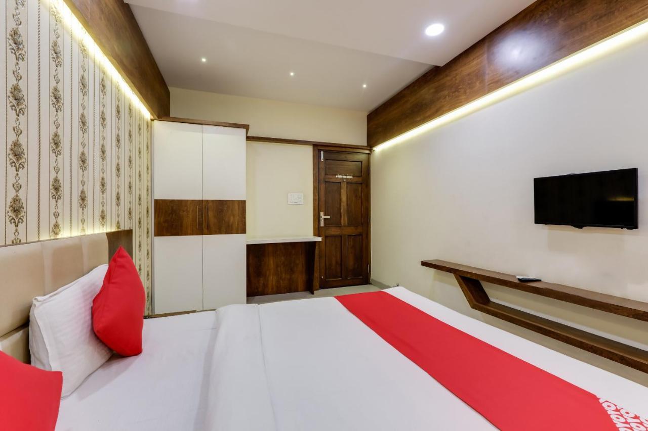 Oyo 16733 Hotel Sunshine Indore Eksteriør bilde
