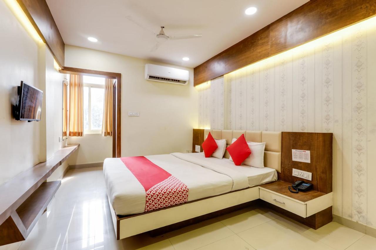 Oyo 16733 Hotel Sunshine Indore Eksteriør bilde