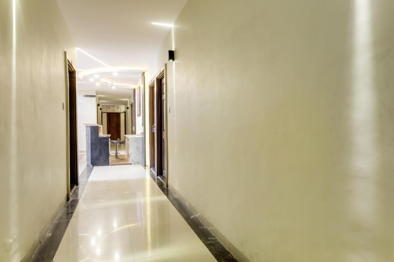 Oyo 16733 Hotel Sunshine Indore Eksteriør bilde